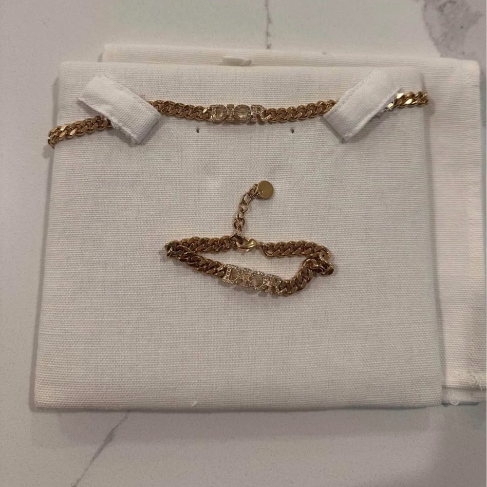 Dio(r) evolution necklace and bracelet